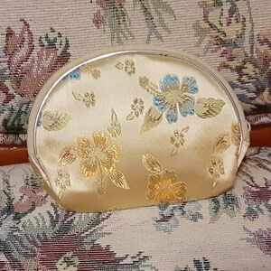 Crisson Bermuda Jewellers Silk Embroidered Pouch